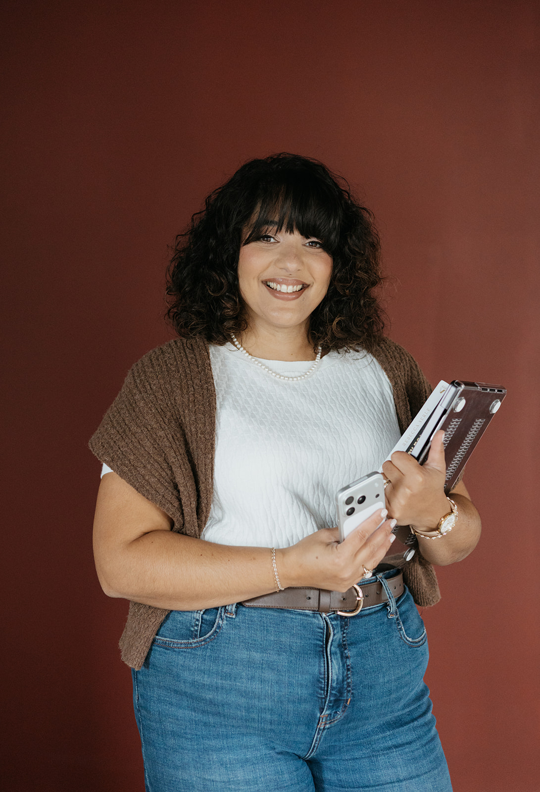 Portrait of Stephanie Herrera Rios, founder of ASH Financial Group